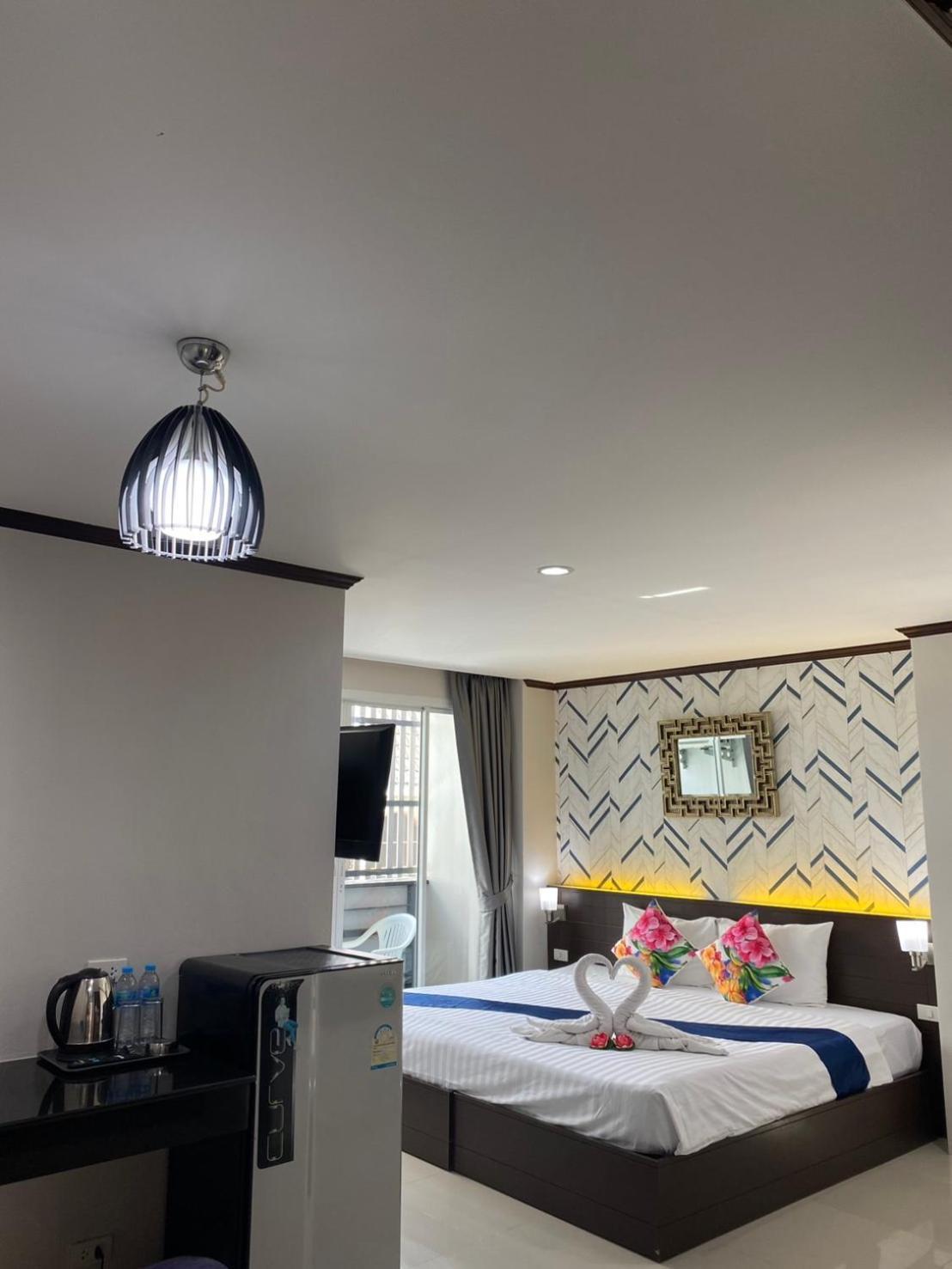 The Chic Patong Hotel Phòng bức ảnh