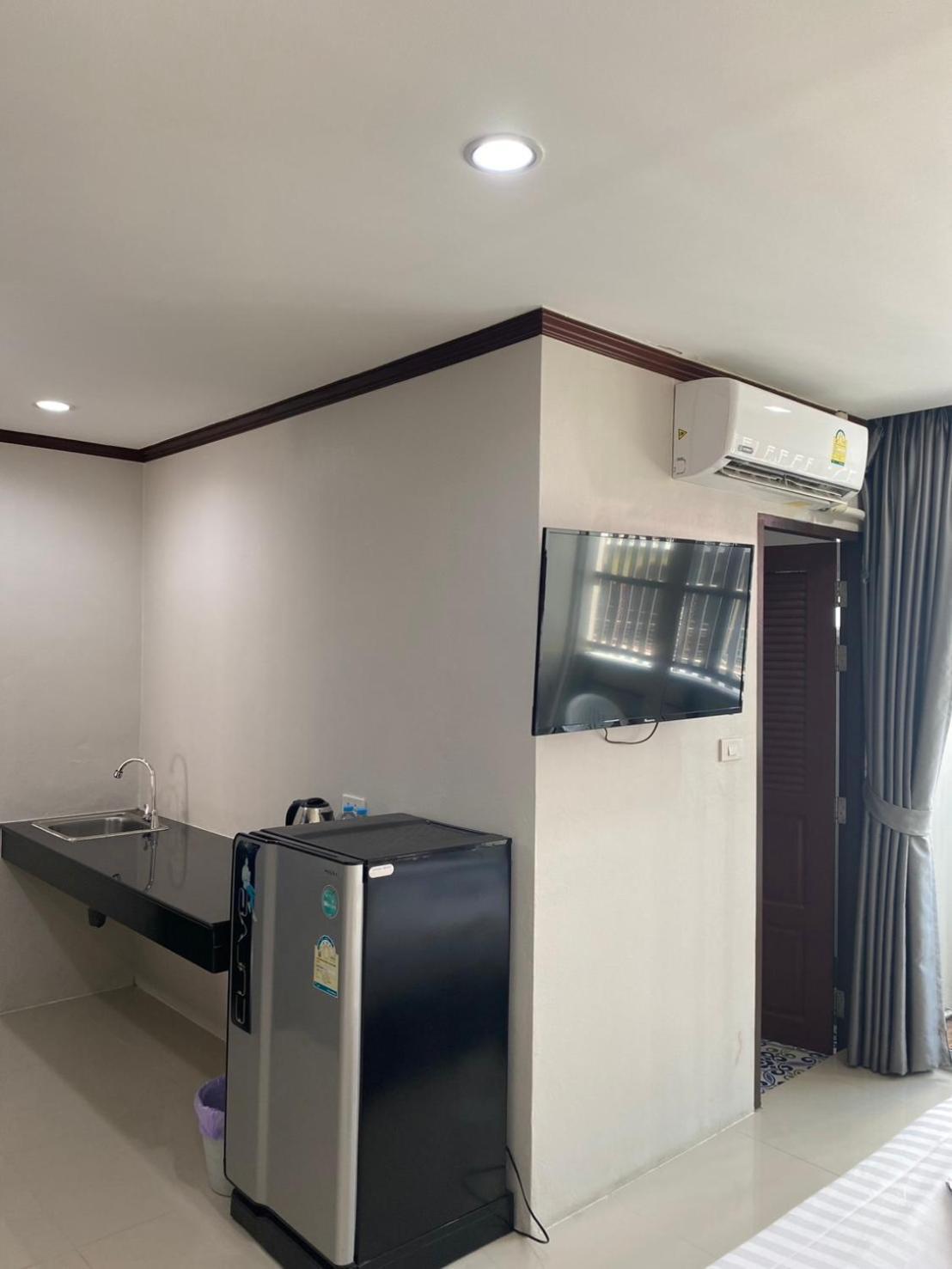 The Chic Patong Hotel Phòng bức ảnh