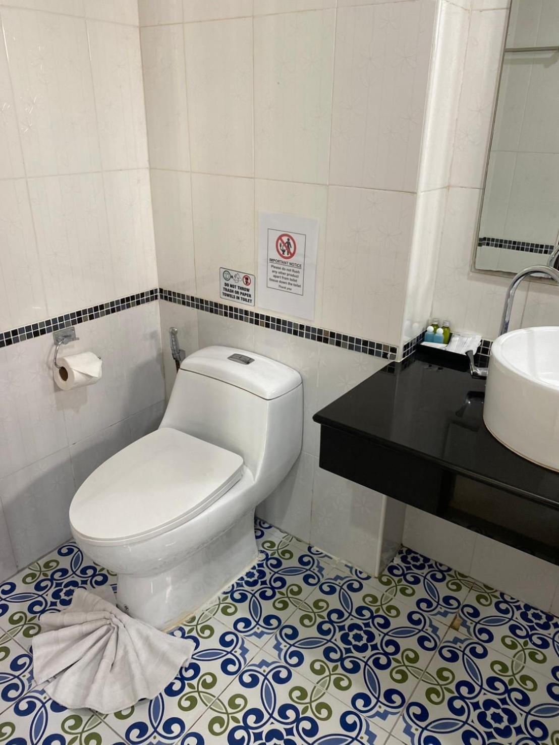 The Chic Patong Hotel Phòng bức ảnh